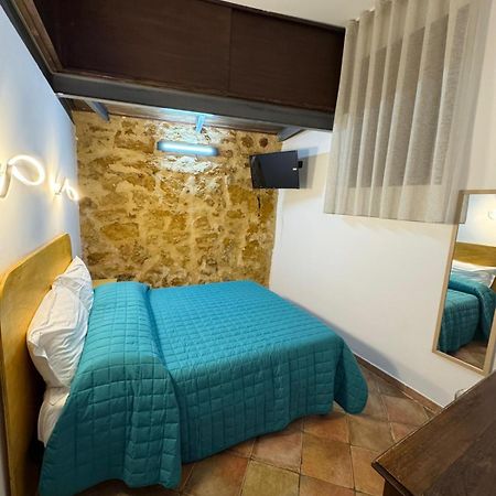 Le Scalette Del Centro Hotel อากริเจนโต ภายนอก รูปภาพ